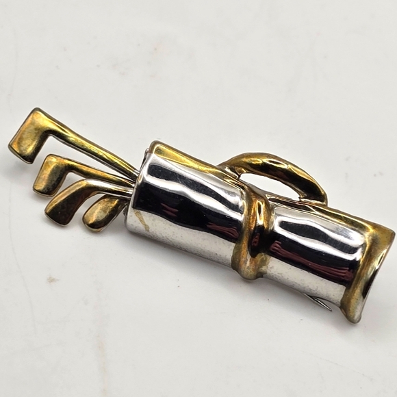 Handmade Vintage Golf Club Caddy Brooch Pin Clubs Move Silver & Gold Tone - Picture 1 of 9